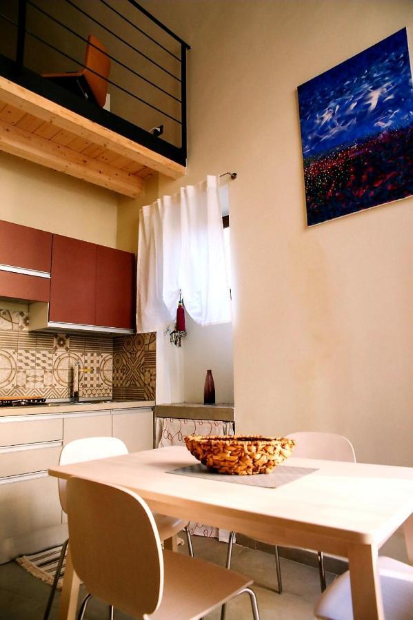 Center Street Apartment Катания Экстерьер фото